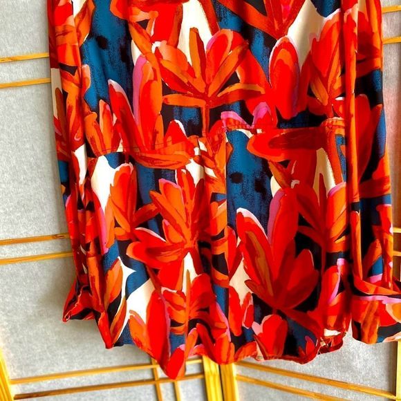 Ultra Lightweight “What to Wear” Orange /Coral/Red/Blue Design Button Down Shirt - Picture 7 of 8